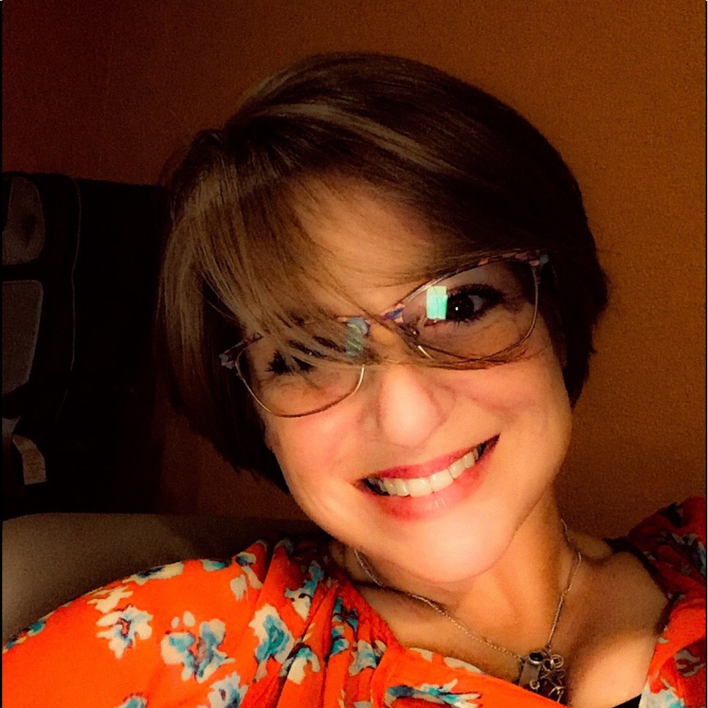 Meet your Posher, Kristin